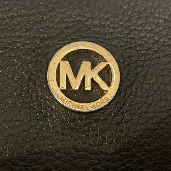 SOLD Michael Kors Wristlet - Picture 5 of 9